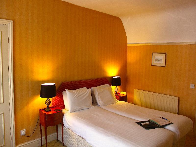 Kingston 4*